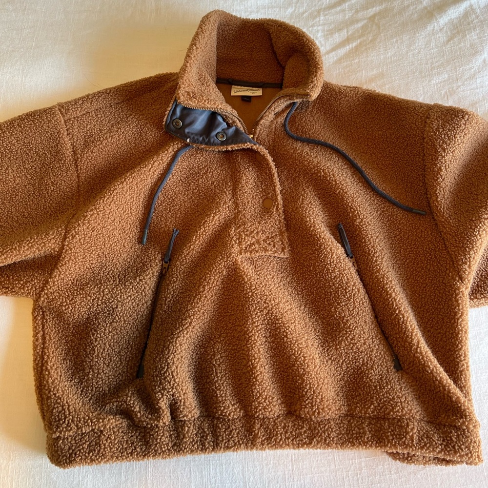 Universal threads Sherpa pullover